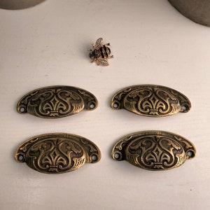 Vintage Brass Drawer Pulls Set, French Style Metal Handles, Restore Furniture Hardware