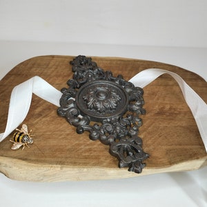 Furniture pediment, Wardrobe Hardware, Door Furniture, Embellishment, Furniture Trim, Decorative Moulding, Salvaged Hardware