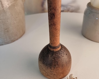 Pilon en bois vintage, France - Pilon de cuisine de ferme, décoration d'intérieur