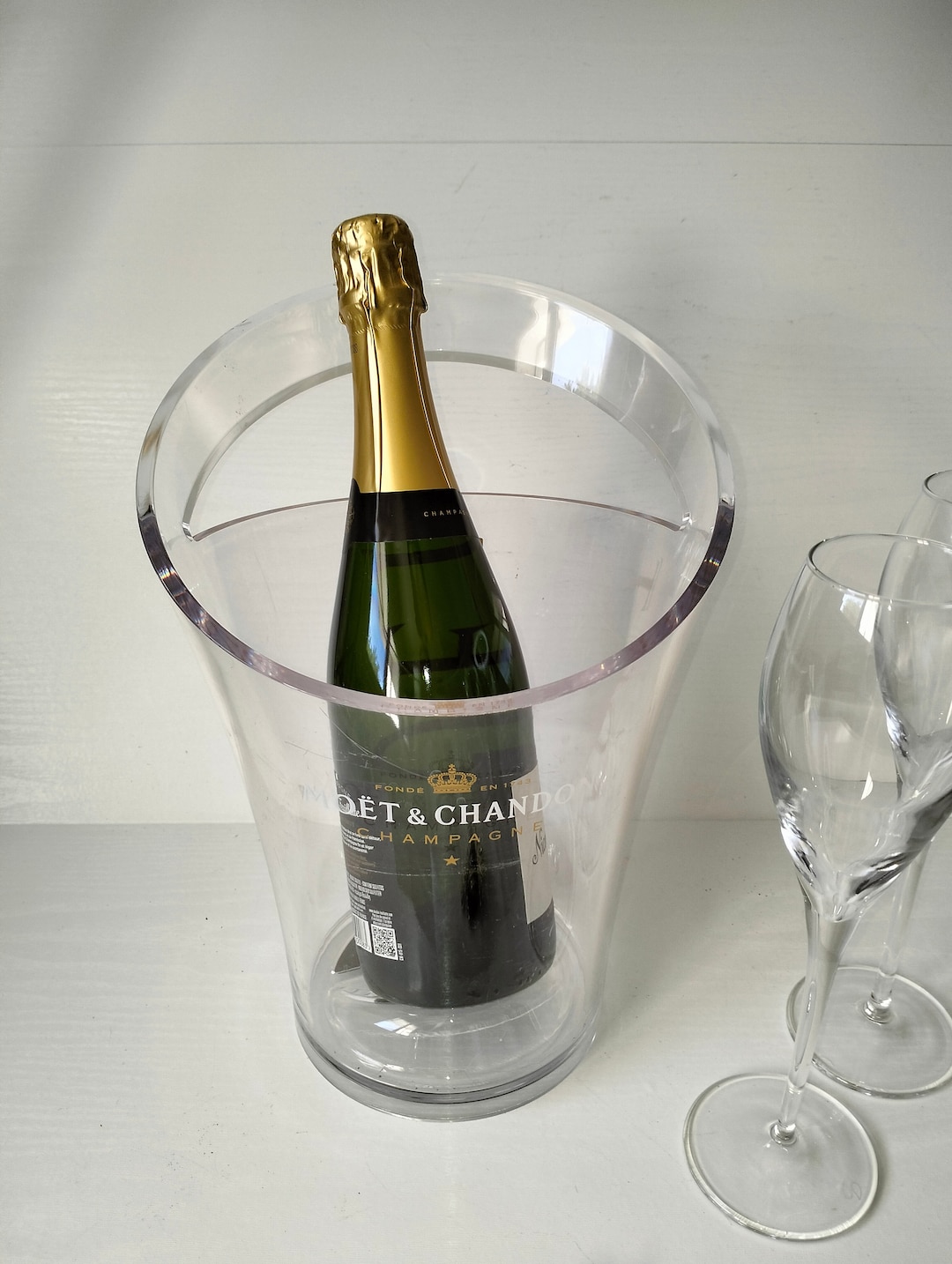 Moet & Chandon Brut with 'So Bubbly' Bath Ice Bucket, Champagne, France