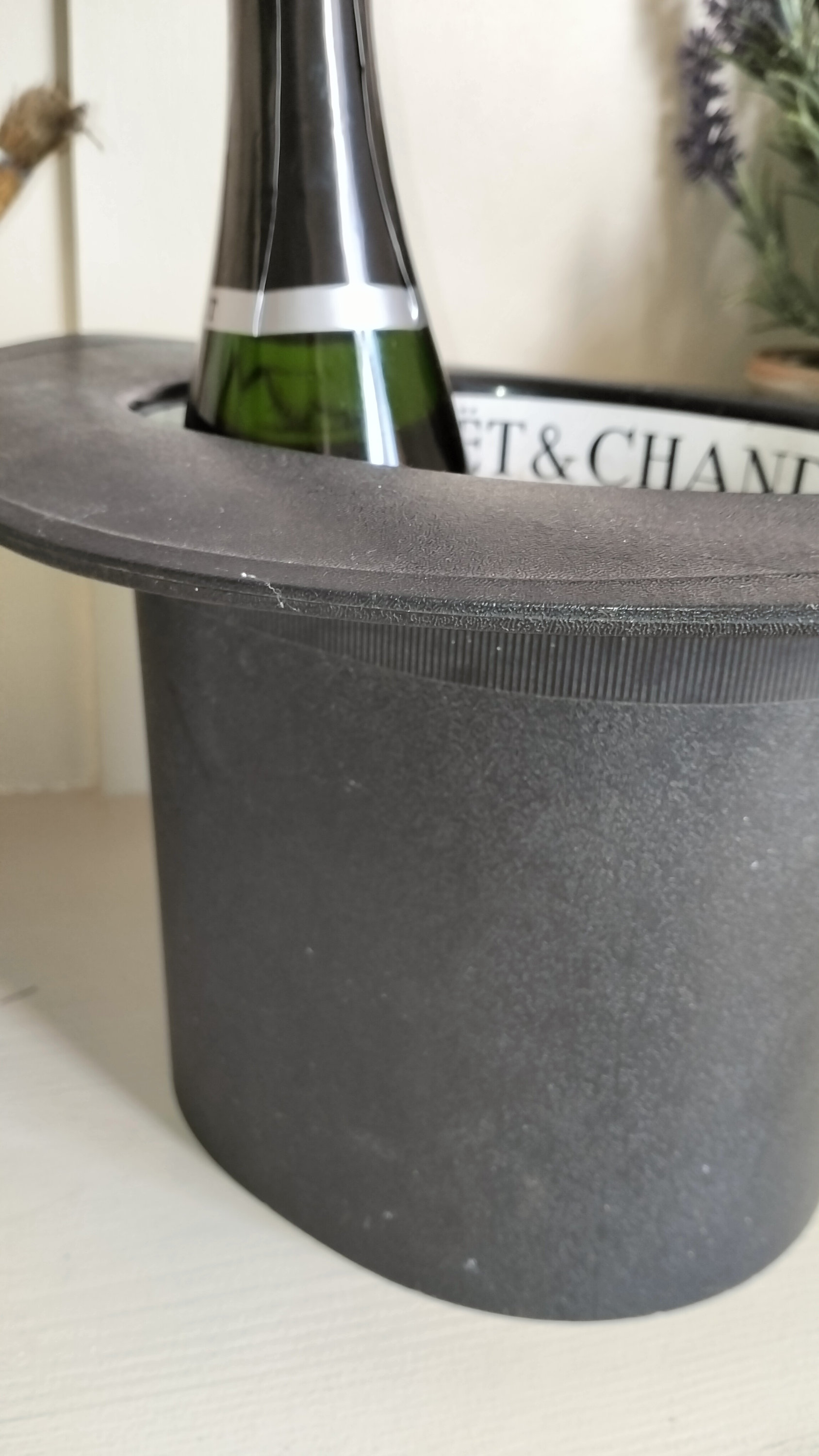 Vintage MOET CHANDON Bassin à champagne : très grand seau à glace en étain - France