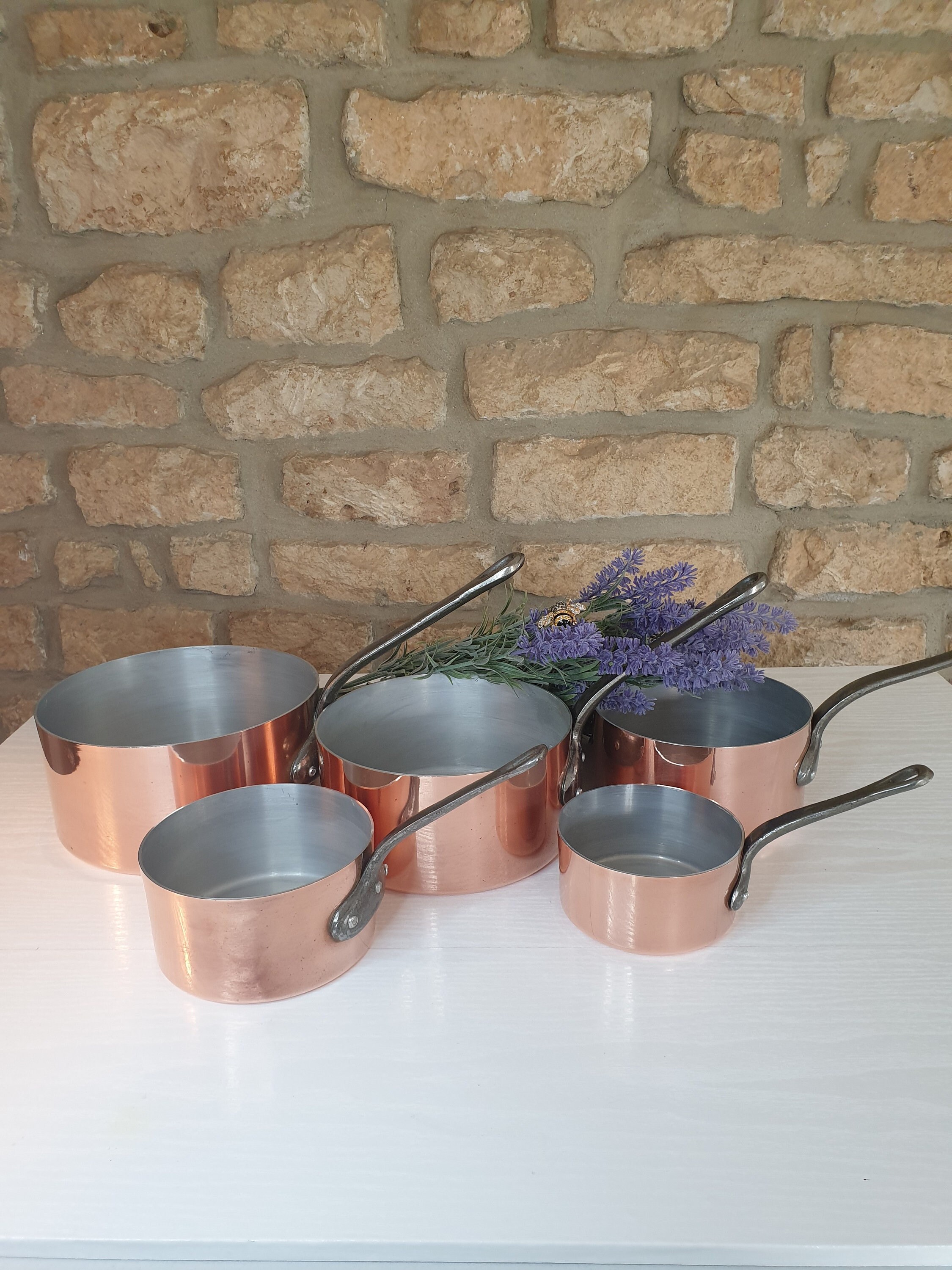 Français Casseroles en Cuivre Vintage, Cinq Cuivre, Vintage Français, Décoration et Ustensiles de Cu