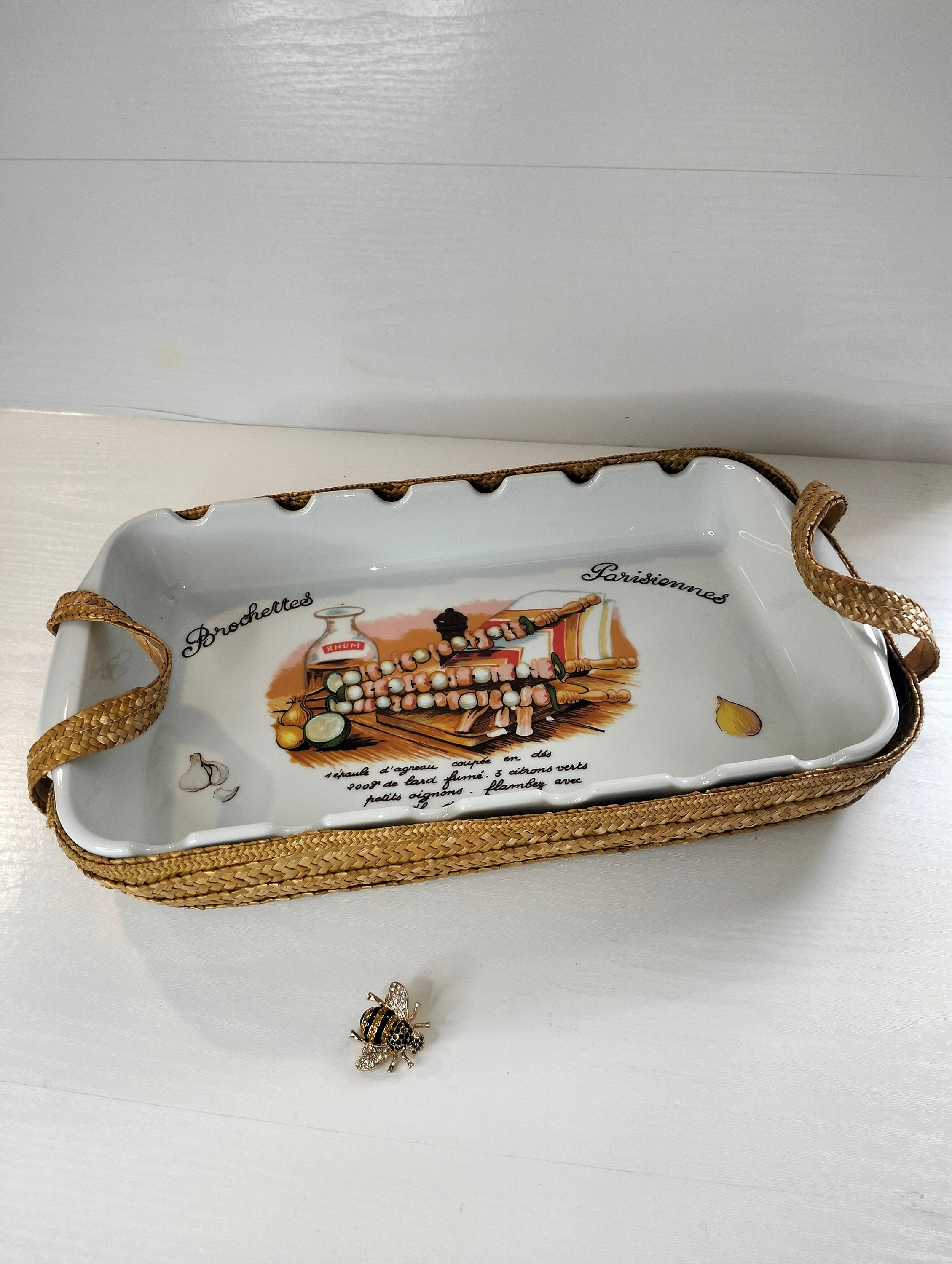 plat De Service En Porcelaine