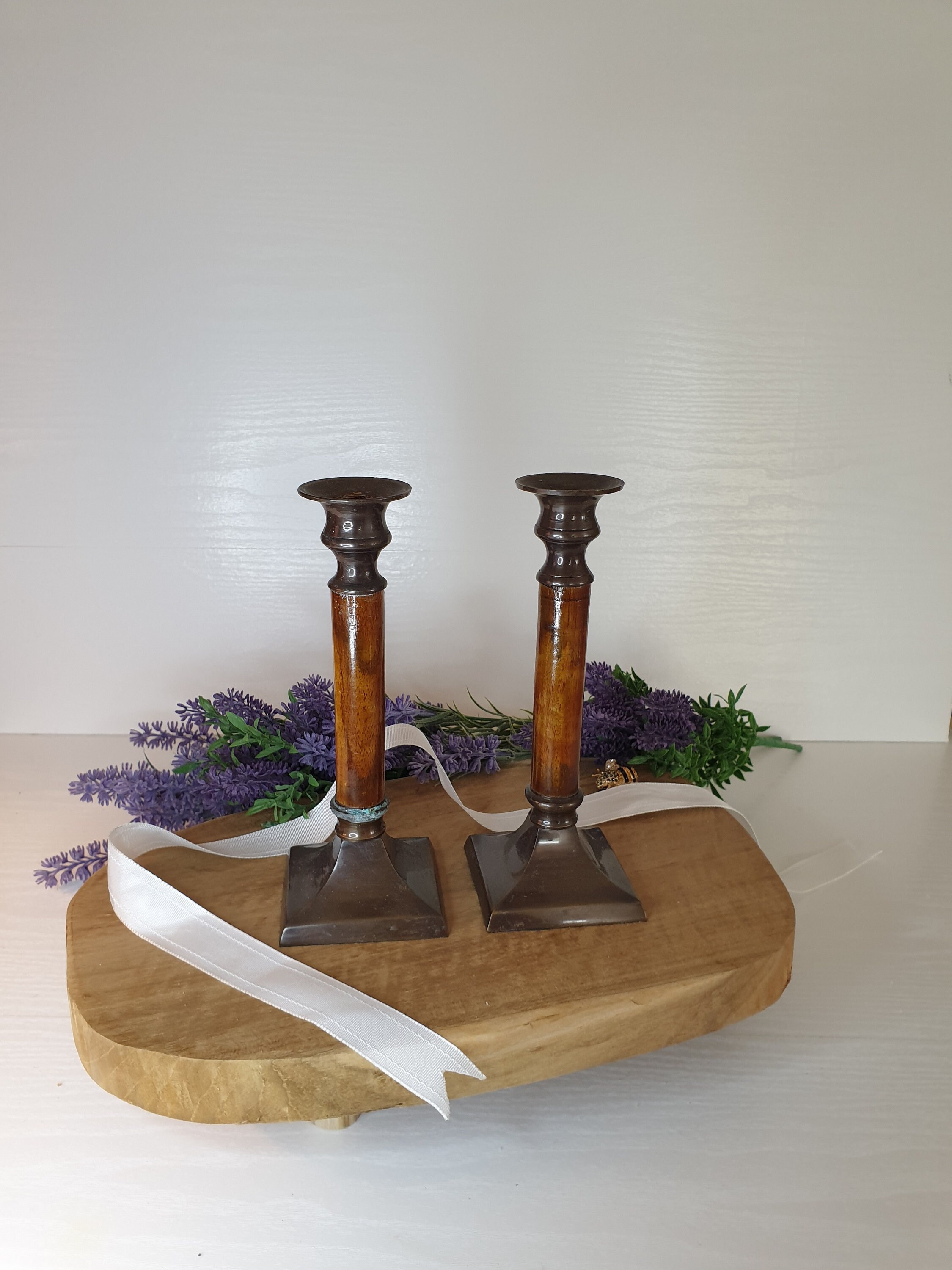 Chandeliers Vintage Français, Paire de Chandeliers, Petits Chandeliers Simples, Bougeoirs