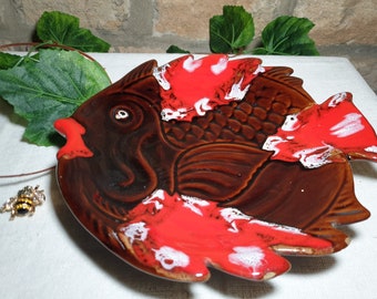 Vintage Fish Plate – 1970s Serving Dish, Red and Brown Decor