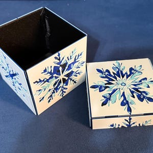 3D Printed Snowflake Gift Box: Art-Inspired Keepsake