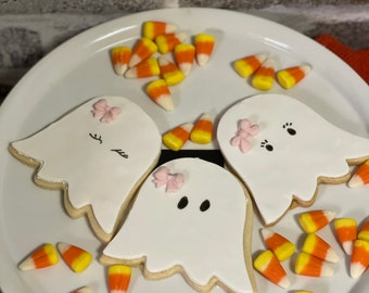 Halloween cookies • Halloween kids cookies• Ghost cookies • Trick or treat • kids personalized cookies •Ghost cookie•Pink ghost