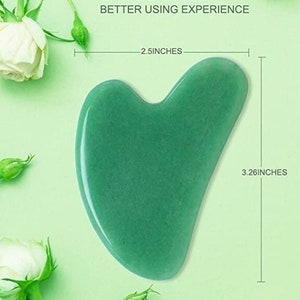 Quartz rose ou serpentine de jade gua sha, nettoyant pour le visage abordable, cristal naturel de quartz rose cicatrisant, pierre de massage pour le visage, huile essentielle