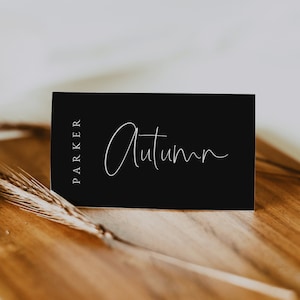 Plantilla de tarjeta de lugar negra — Tarjetas de lugar de boda minimalistas — Tarjetas de nombre de boda editables — Tarjetas de lugar de boda modernas — Colección Audriana
