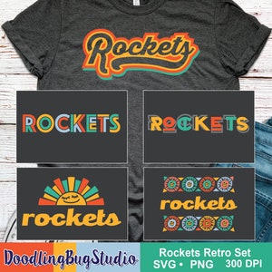 Op de afbeelding: Een set van vier digitale ontwerpen in retrostijl met het woord "raketten" in verschillende lettertypen en kleuren. De ontwerpen zijn perfect voor het maken van T-shirts, mokken, draagtassen en andere merchandise.