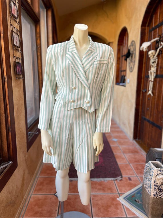 90s RAMPAGE Flared Shorts and Cropped Jacket Ense… - image 2