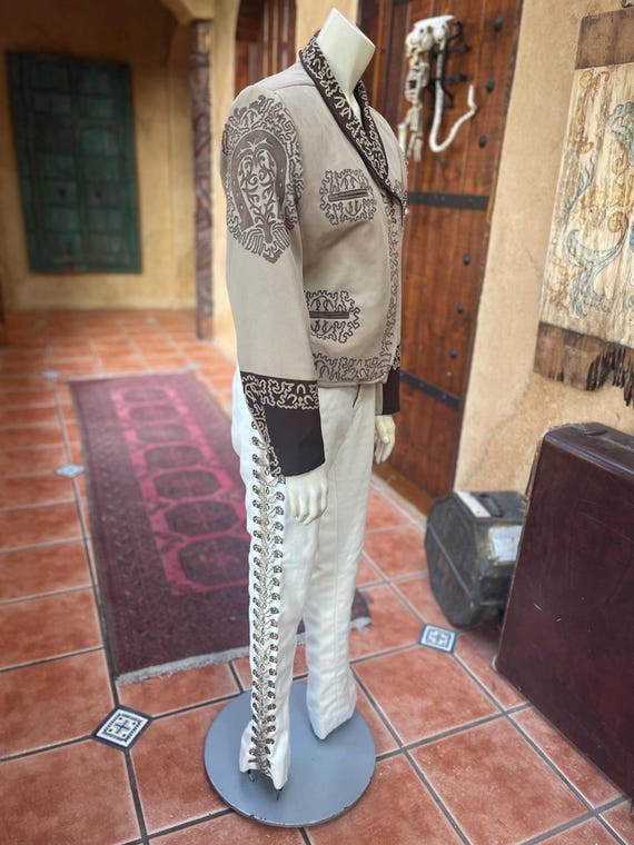 Vintage Charro Suit Mariachi Jacket + Pantalones de Charro | Botonadura Horseshoe Chain Hardware
