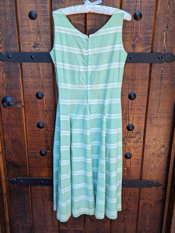 Vintage 1950's Light Green Dress - image 2