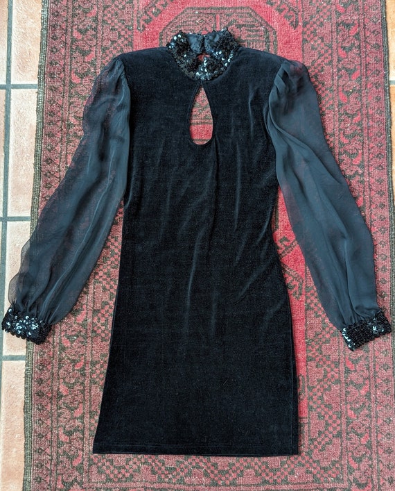 Little Black 80s Dress with Balloon Sleeves by Zum