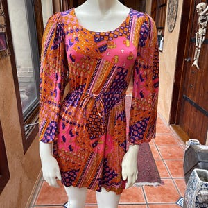 60er/70er Jahre Mod Mini Kleid mit Trompetenärmeln