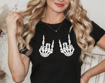 Camiseta de Halloween con manos de esqueleto de Rock On
