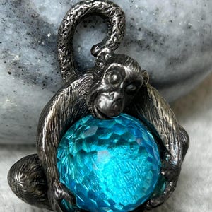 Affe Charm Anhänger, Zirkonia Anhänger Halskette, Silber Tier Anhänger, Affen Liebhaber Schmuck, handgefertigter Anhänger
