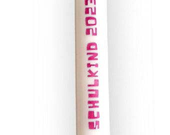 Kerze bedruckt Stabkerze "Schulkind 2023" rosa 18cm weiß mit Aufdruck