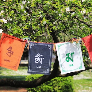 The Handmade Tibetan Prayer Flags Ethnic, Large Size Om Ma Ni Padme Hum Mantra Bohemian Psychedelic