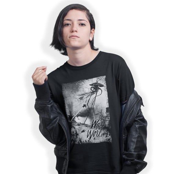 War of the Worlds HG Wells 1897 Science Fiction T-Shirt Birthday Gift