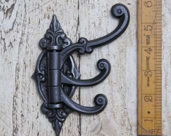Cast Iron Bottle Opener//Heavy//Vintage//Antiqued//Bar Blade//Drinks// PEAKY BLINDERS