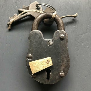 Handmade Traditional old english padlock 2 lever Antique Iron - LARGE