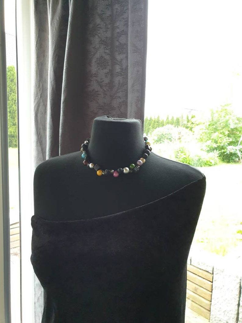 HARLEKIN necklace with great luminous pearls, lava stone, silver-coloured beads and glass beads from DRAHTORIA image 4