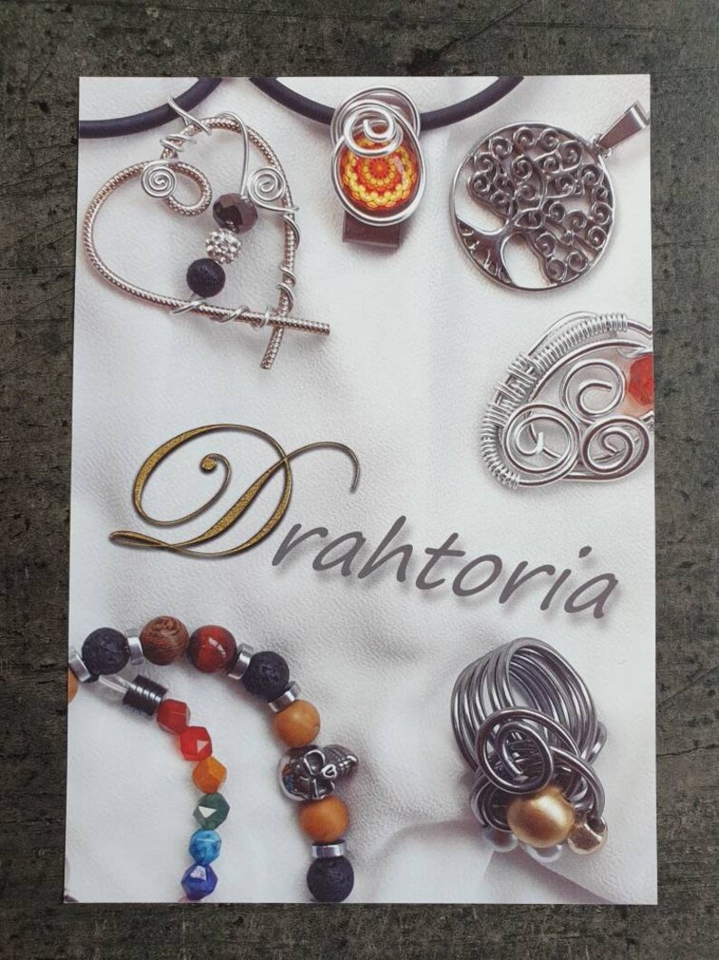 HARLEKIN necklace with great luminous pearls, lava stone, silver-coloured beads and glass beads from DRAHTORIA image 8