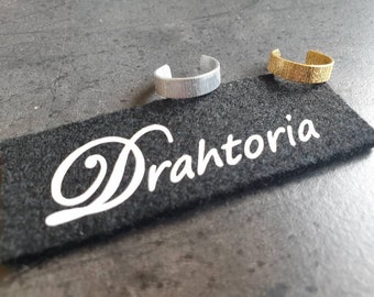 2x toe ring made of embossed aluminum flat wire knuckle from the jewelry label DRAHTORIA