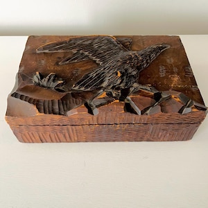 Vintage 1930s TRAMP ART BOX Eagle In Flight Wooden Hand Carved Primitive 11X7X3”
