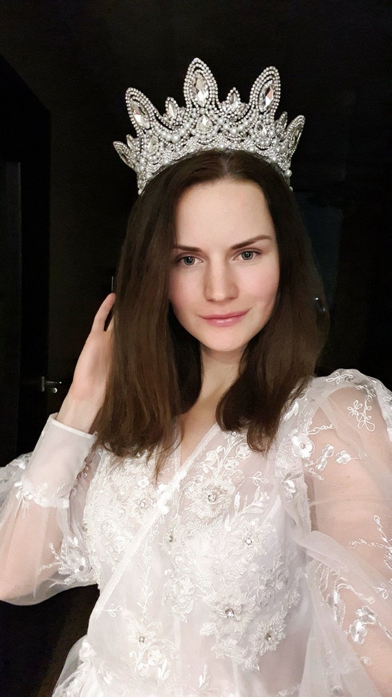 Luxury diadem Wedding headpiece Pearl headband White Bridal tiara Wedding royal tiara for bride Bridal crown Wedding crown pearl crystal