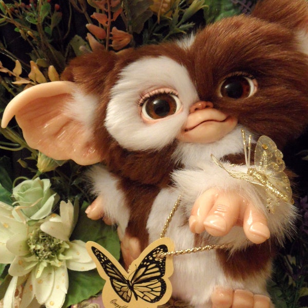 Art toy inspired by mogwai Gizmo from "Gremlins"