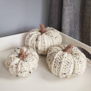 Rustic Crochet Pumpkins | Halloween Decorations | Autumn Home Decor | Boho Home Decor | Cosy Home