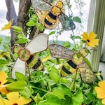 Bee Garden Decor