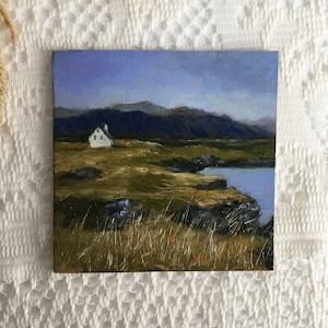 Pequeña pintura al óleo original, pintura de Escocia, arte de Noruega, pintura costera, pintura de montaña empinada, obra de arte serena, arte de la pared de los fiordos, campo