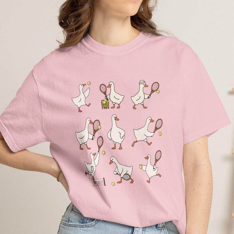 Cute Goose Tennis Shirt Comfort Colors, Funny Tennis Player Tee, Funny Goose Coach Gift, Womens Tennis Team Shirt, Sports Mom Graphic Tee