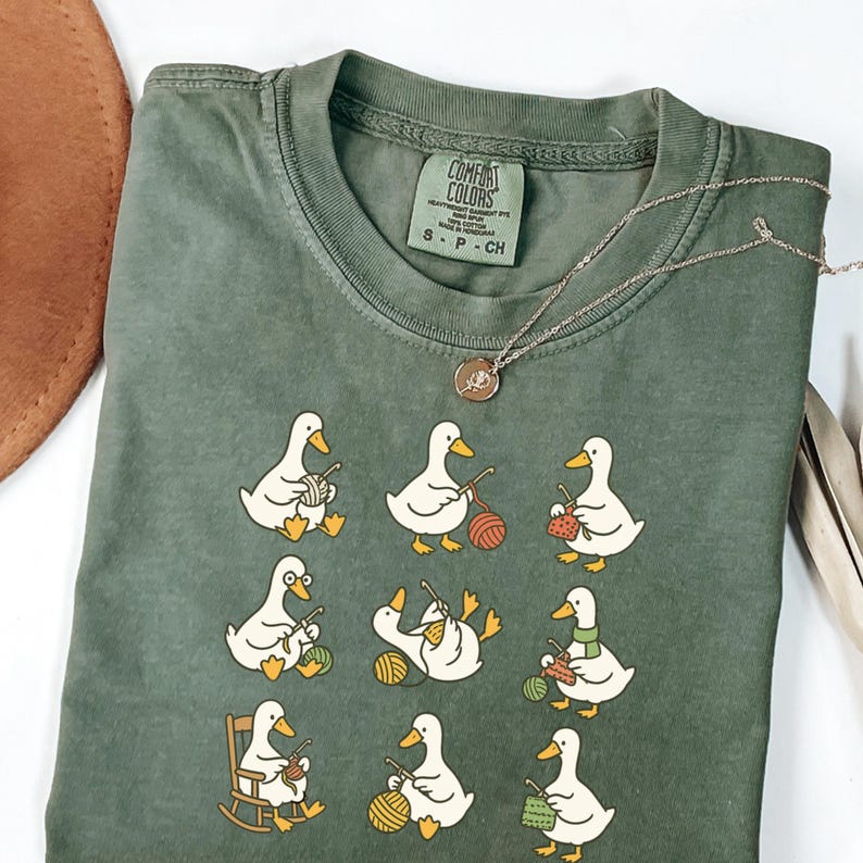 Cute Goose Crocheting Shirt, Funny Yarn Lover Tee, Crochet Gift for Women, Animal Crochet Shirt, Goose Yarn Craft Graphic T Shirt