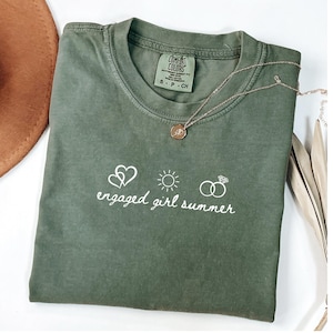 Engaged Girl Summer Shirt, Minimalist Bride Shirt, Cute Engagement Gift for Her, Tiny Graphic Bachelorette Tee, Summer Bridal Shirt