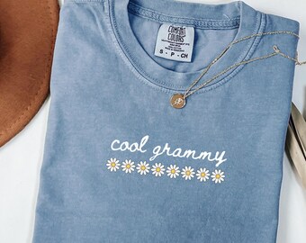 Chemise Grammy cool couleurs confort, nouveau cadeau de grand-mère, t-shirt promu grand-mère, jolie chemise de grand-mère marguerite, cadeau Mimi nana, meilleure grand-mère de tous les temps