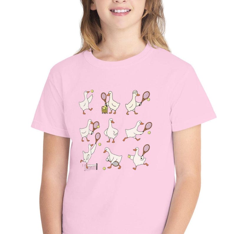 Cute Goose Tennis Shirt Comfort Colors, Funny Tennis Player Tee, Funny Goose Coach Gift, Womens Tennis Team Shirt, Sports Mom Graphic Tee