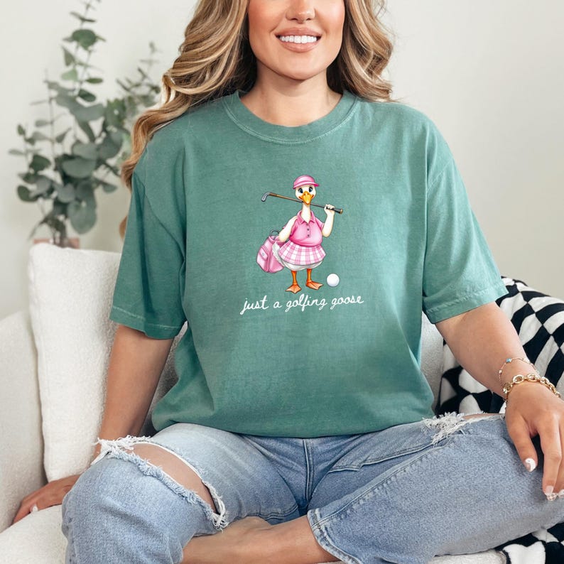 Comfort Colors Golf Mom Shirt, Cute Goose Golf Shirt for Women, Pink Coquette Golfer Tee, Funny Mom Golf Outfit, Golf Lover Gift