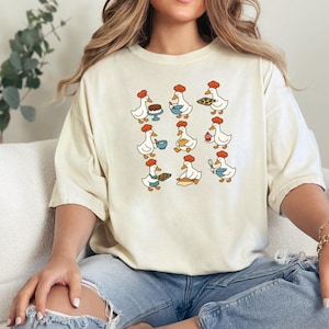 Cute Goose Baking Shirt, Funny Baker Tee, Goose Chef Graphic T Shirt, Baking Gift for Women, Pastry Lover Shirt, Gift for Mom Grandma