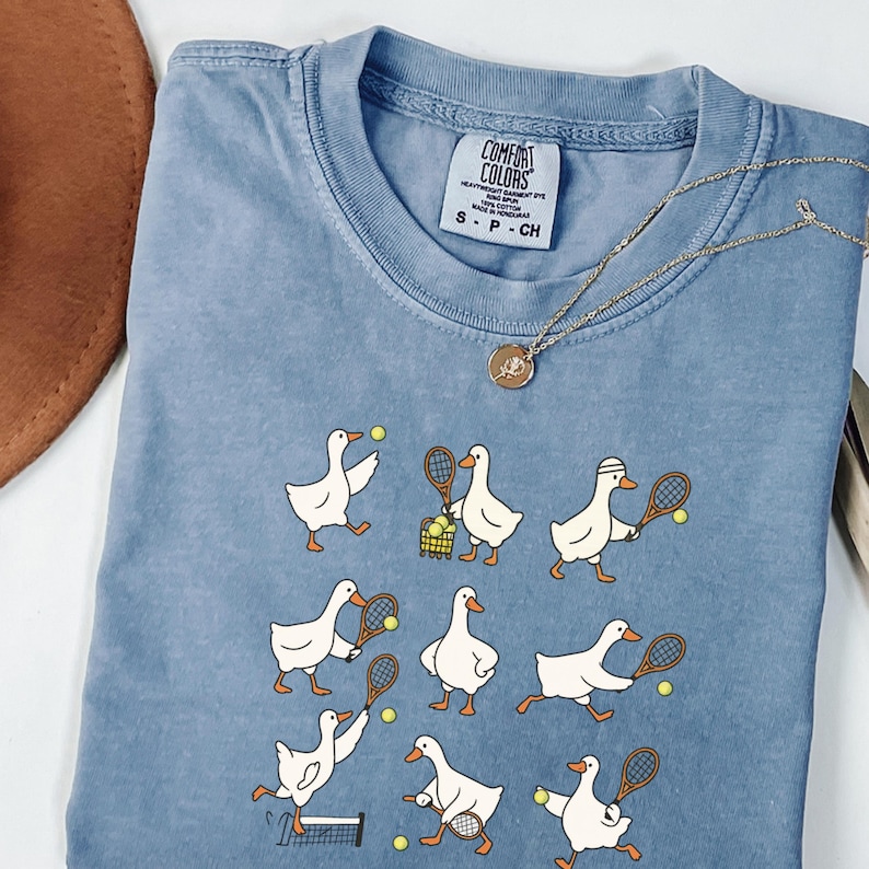 Cute Goose Tennis Shirt Comfort Colors, Funny Tennis Player Tee, Funny Goose Coach Gift, Womens Tennis Team Shirt, Sports Mom Graphic Tee