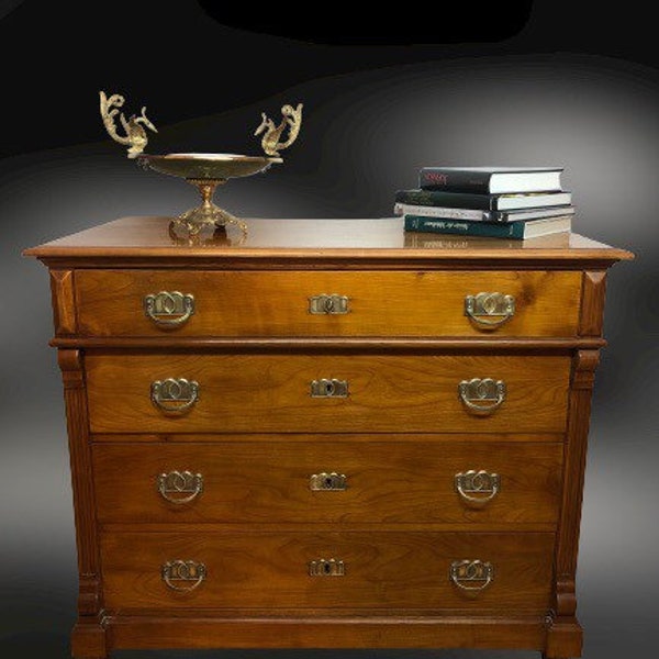 Biedermeier commode noble antique