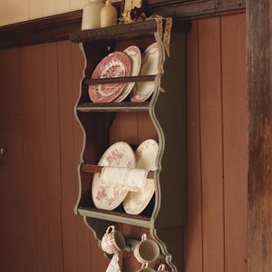 Reclaimed Cedar Plate Rack: English Cottagecore Style