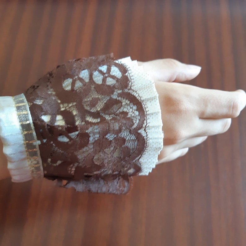 Ivory and brown pleated lace cuff, fabric and lace bracelet, zero waste bracelet, handmade cuff, original bracelet, image 3