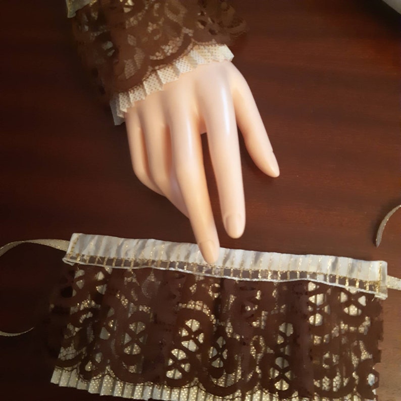 Ivory and brown pleated lace cuff, fabric and lace bracelet, zero waste bracelet, handmade cuff, original bracelet, image 4