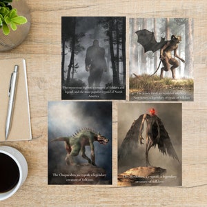 Ensemble de cartes postales de créature des cryptides... Folklore légendaire | 4 cartes postales | Papier cartonné épais 130 | Bigfoot, Mothman, Diable de Jersey, Chupacabra