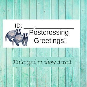 Badgers très petits autocollants d'identification post-passage | 77 stickers par feuille | Très petite pour économiser de l'espace sur votre carte postale | cartes postales postales escargot heureux