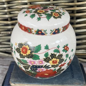 Vintage Sadler England Lidded Ginger Jar / Large Jar Floral Design
